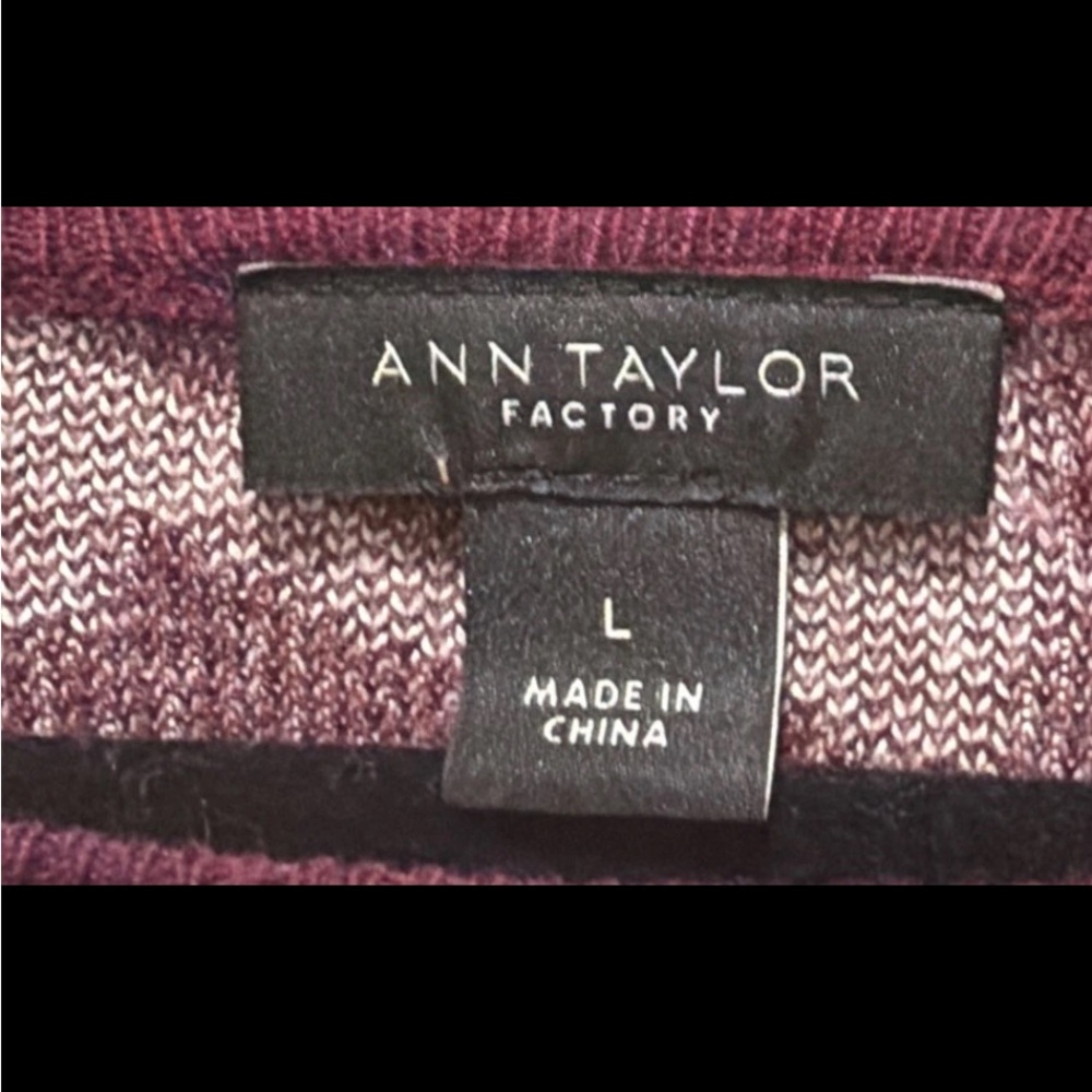 Ann Taylor Factory Maroon and Beige Knit Houndstooth Sweater - Picture 3 of 8